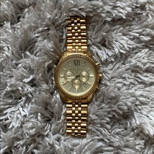 ✨ Michael Kors Watch ✨